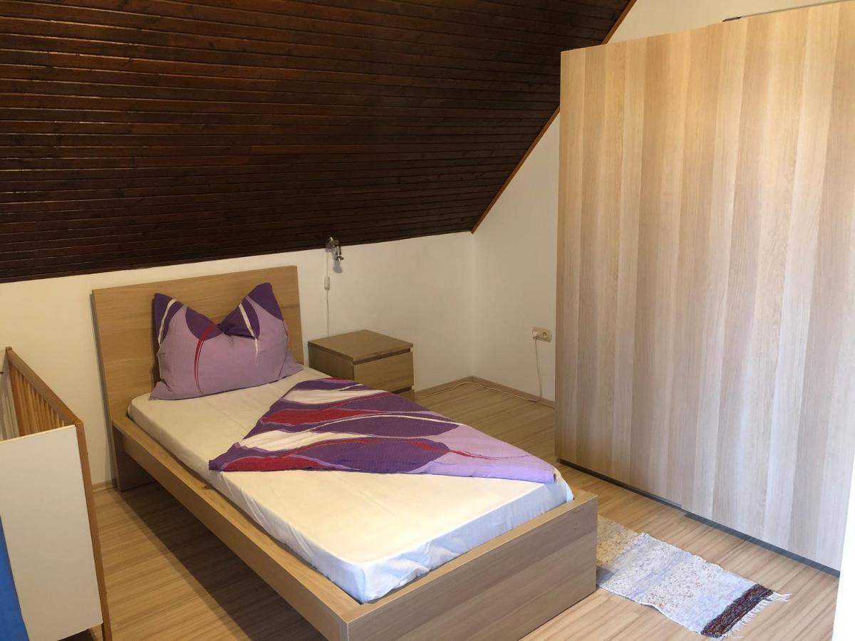 Valentin Vendeghaz Hotel Balatonlelle Exterior foto