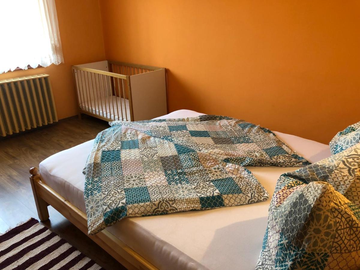 Valentin Vendeghaz Hotel Balatonlelle Exterior foto