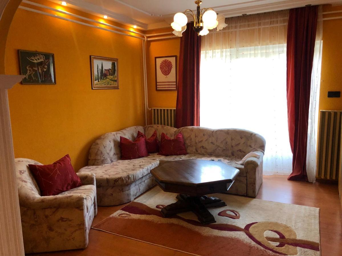Valentin Vendeghaz Hotel Balatonlelle Exterior foto